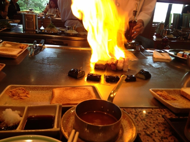 5. 県もお墨付きの最高級・宮崎牛に舌鼓「焼肉・鉄板焼ステーキ 橘通りミヤチク」