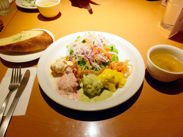 12. 選べるタルタルソースがうれしい「クレイトンハウス　加納店」