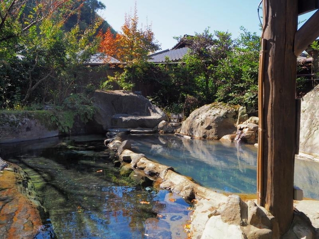 4. 全室離れ！ 古民家風の宿で気ままな滞在を「帆山亭」