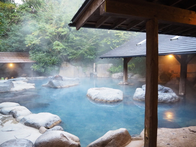 6. 大露天”仙人風呂”は圧巻！ 愛犬家にもおすすめ「黒川温泉 やまびこ旅館」