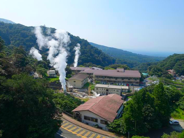 12. 多彩な泉質を誇る9つの温泉を湯めぐりで「霧島温泉郷」 / 霧島・姶良エリア