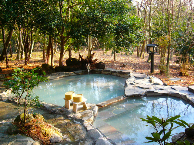 12. 多彩な泉質を誇る9つの温泉を湯めぐりで「霧島温泉郷」 / 霧島・姶良エリア