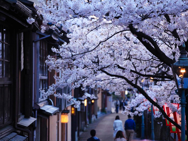 主計町(かずえまち)茶屋街