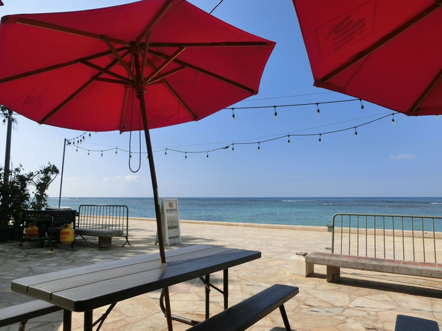 ベアフット ビーチ カフェ