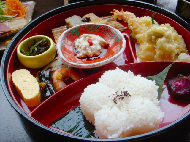 14. インバウンド時代に対応したオールラウンドな京料理店「良彌(よしや) 奥の庭」