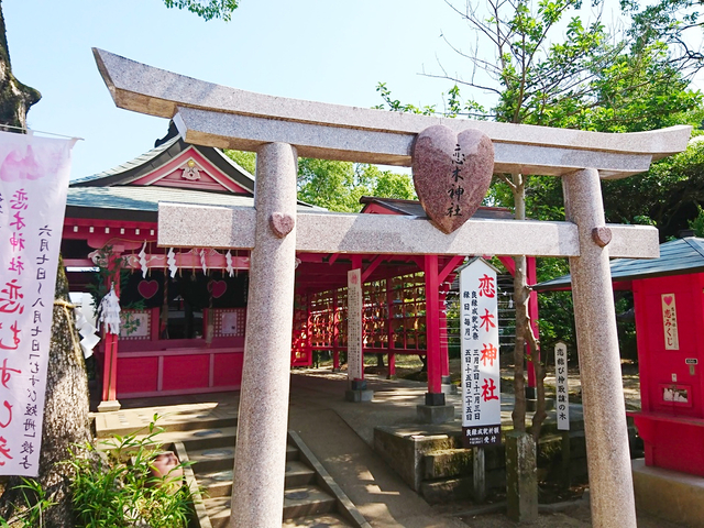 8. 九州二大天満宮の1つで恋木神社がある「水田天満宮(恋木神社)」