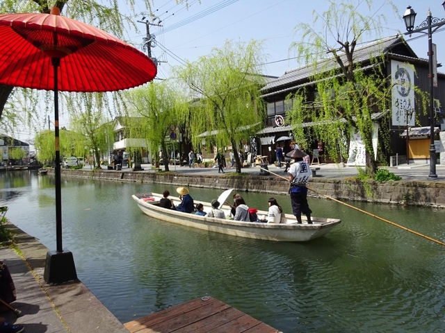 11. 船頭さんの案内も楽しみ！ “堀”で川下り「水郷柳川」