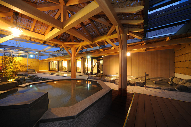 東京・湯河原温泉 万葉の湯