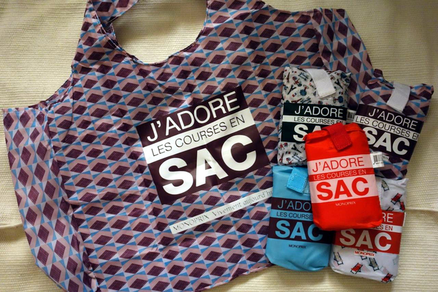 「モノプリ」のエコバッグ