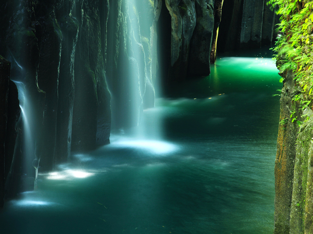 18. 高千穂峡 / 宮崎