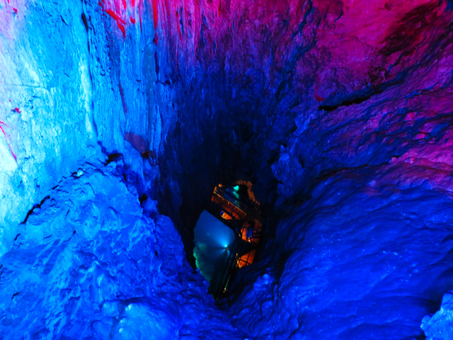 4. 龍泉洞 / 岩手