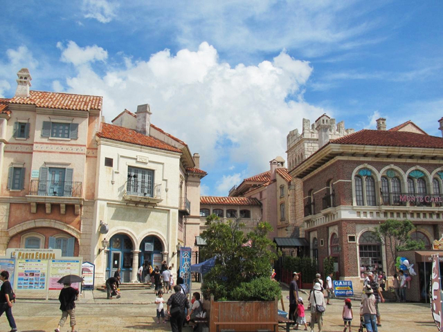 13. 多彩な施設がある人工島リゾート「和歌山マリーナシティ＆ポルトヨーロッパ」