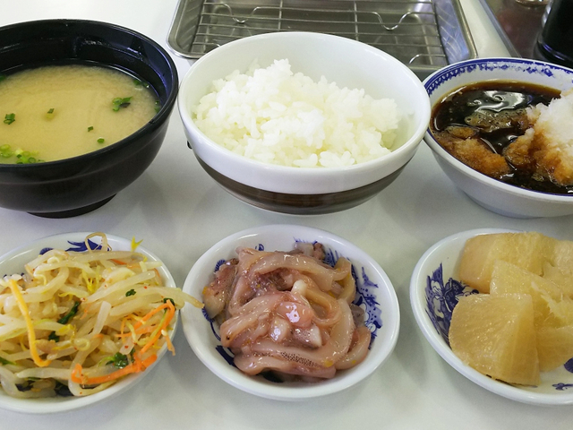 2. 安い、早い、うまいで有名！ 「天麩羅処ひらお 本店」