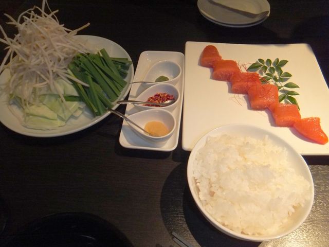 7. 湯気の立つ鍋に期待も高まる「博多もつ鍋 やま中 赤坂店」