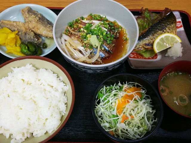 12. 一度は食べたい福岡の味「博多ごまさば屋」