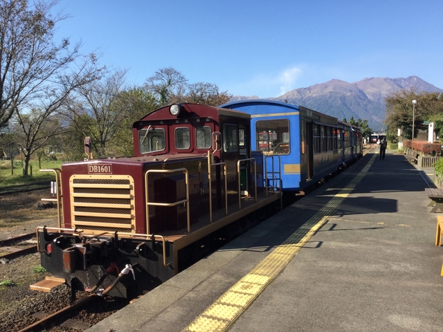 11. 【熊本】南阿蘇鉄道トロッコ列車 / 乗り物から紅葉を楽しむ
