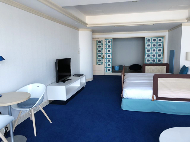 5位 星野リゾート リゾナーレ熱海 / 遊び心ある館内にオシャレな客室