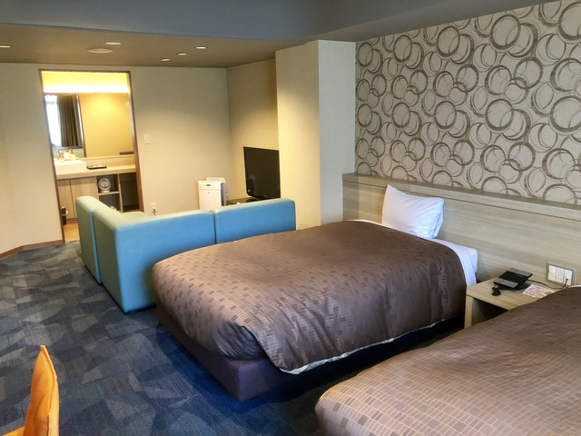 7位 大江戸温泉物語 あたみ / 海の幸を生かした豪華バイキング