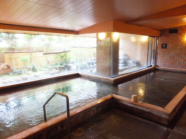 7位 大江戸温泉物語 あたみ / 海の幸を生かした豪華バイキング