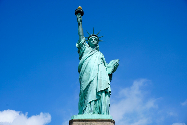 自由の女神