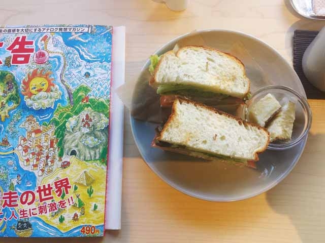 ミノウ ブックスアンドカフェ