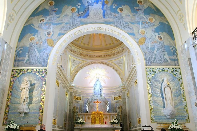 「奇跡のメダイ教会」のメダイ