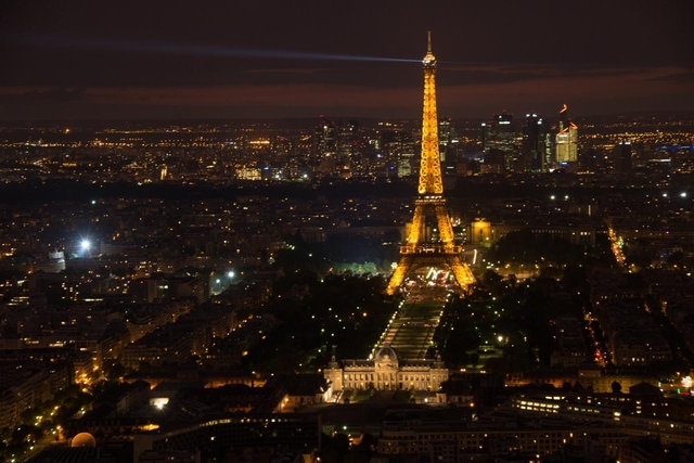 パリを一望できる「モンパルナス タワー」