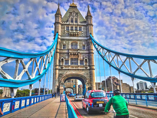 タワー ブリッジ