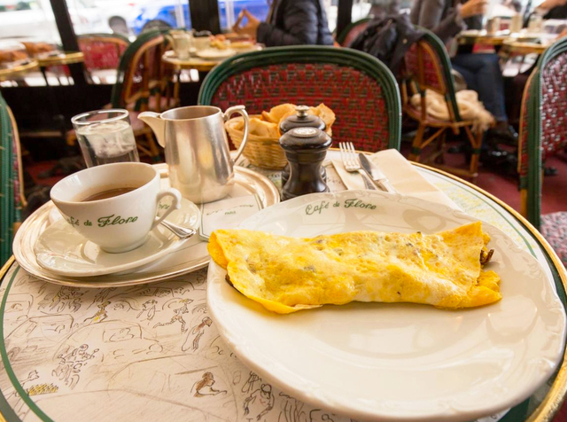 カフェ ド フロール