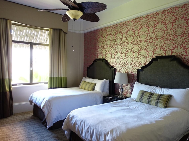 4.ロイヤル ハワイアン ラグジュアリー コレクション