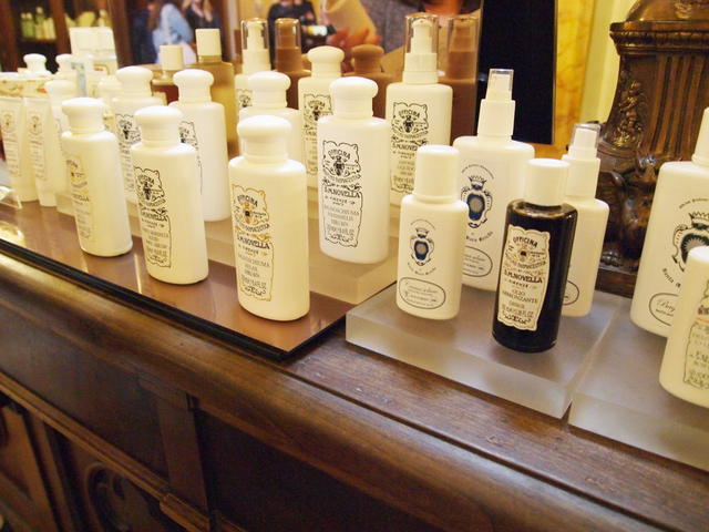 サンタ マリア ノヴェッラ薬局