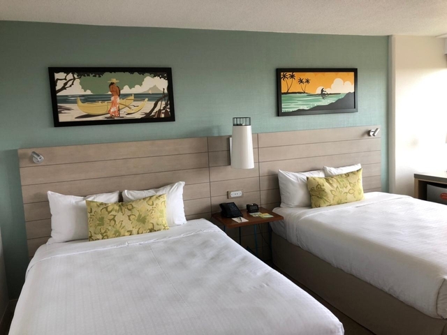 4. アストン アット ザ ワイキキ バニアン