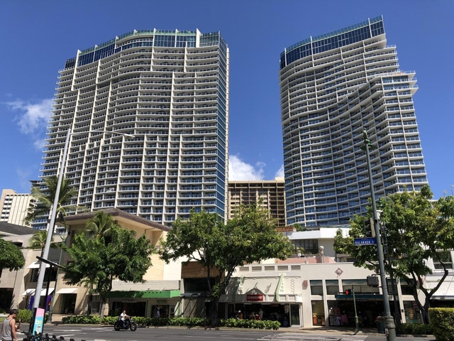 2. ザ リッツ カールトン レジデンシズ ワイキキ ビーチ