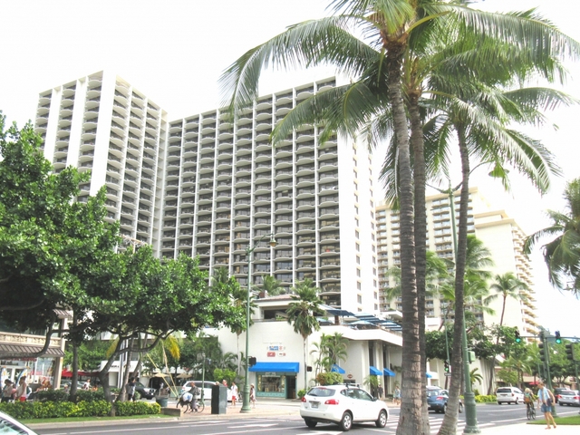 3.ワイキキ・ビーチ・マリオット・リゾート＆スパ