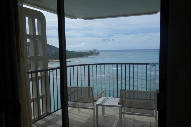 4. モアナ サーフライダー ア ウェスティン リゾート&スパ ワイキキ ビーチ