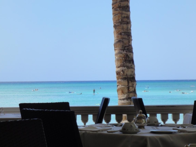 1.モアナ サーフライダー ア ウェスティン リゾート&スパ ワイキキ ビーチ