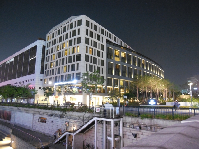 7. JW マリオット ドンダエムン スクエア ソウル