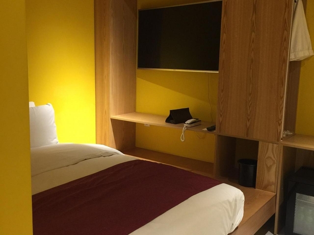 8. 9 ブリック ホテル