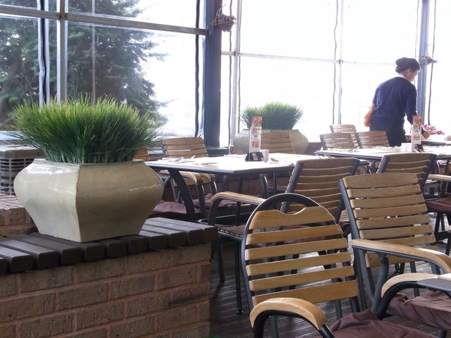 6. ラマダ ホテル アンド スイーツ ナンデモン