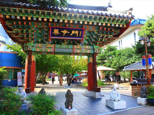 2. エルディス リージェント ホテル