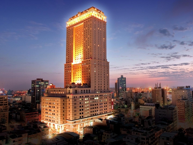 3位 グランド ハイ-ライ ホテル