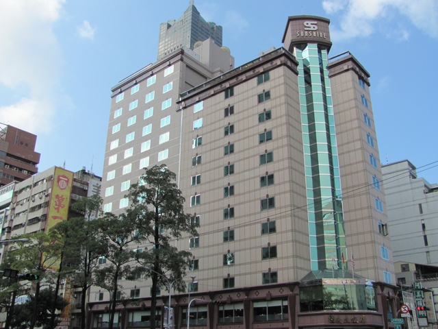 8位 ホテル サンシャイン