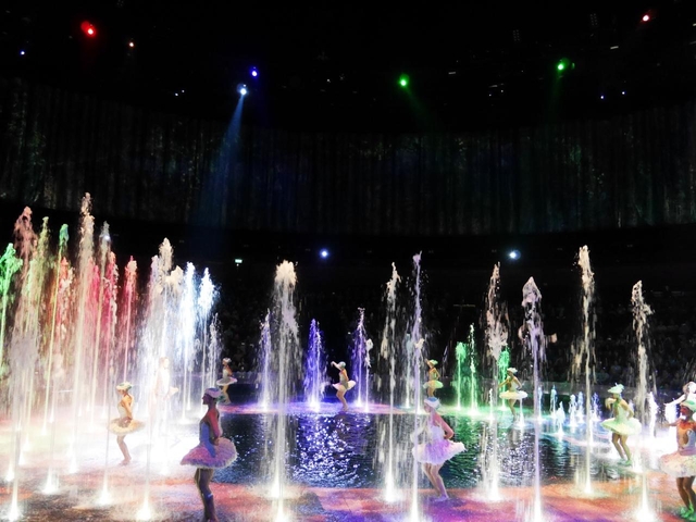 ザ ハウス オブ ダンシング ウォーター