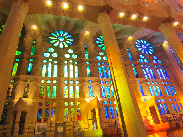 サグラダ ファミリア教会