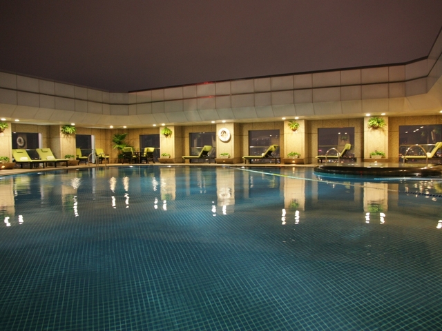 9. シャングリラ ファー イースタン プラザ ホテル