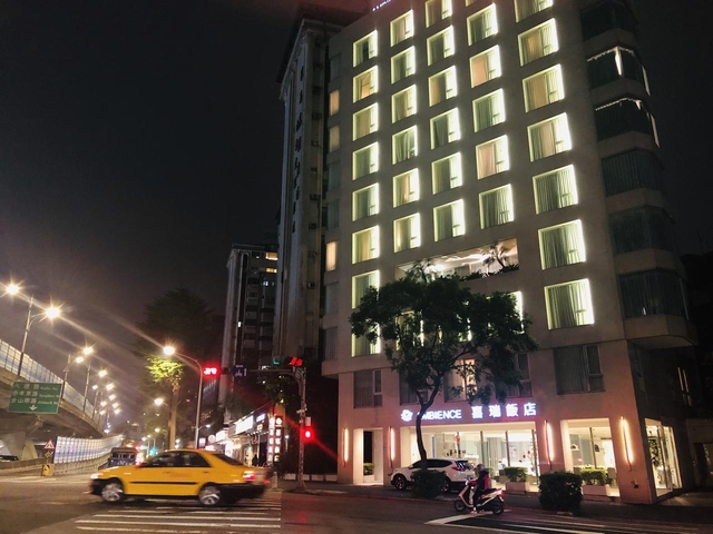 6. アンビエンス ホテル