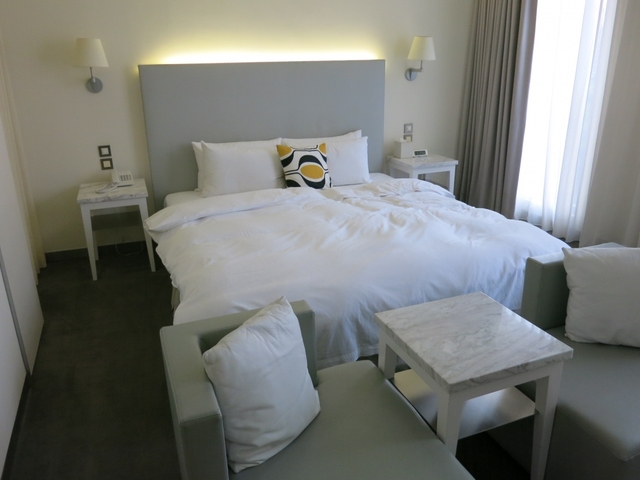 6. アンビエンス ホテル