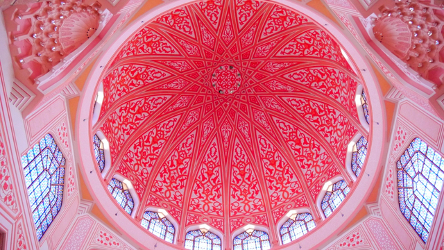 プトラ モスク (ピンク モスク)