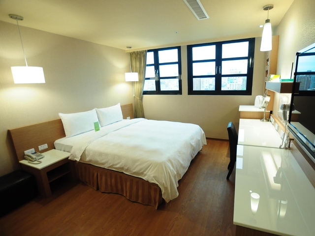 1. カインドネス ホテル カオション メイン ステーション