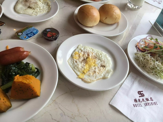 10. ホテル サンシャイン